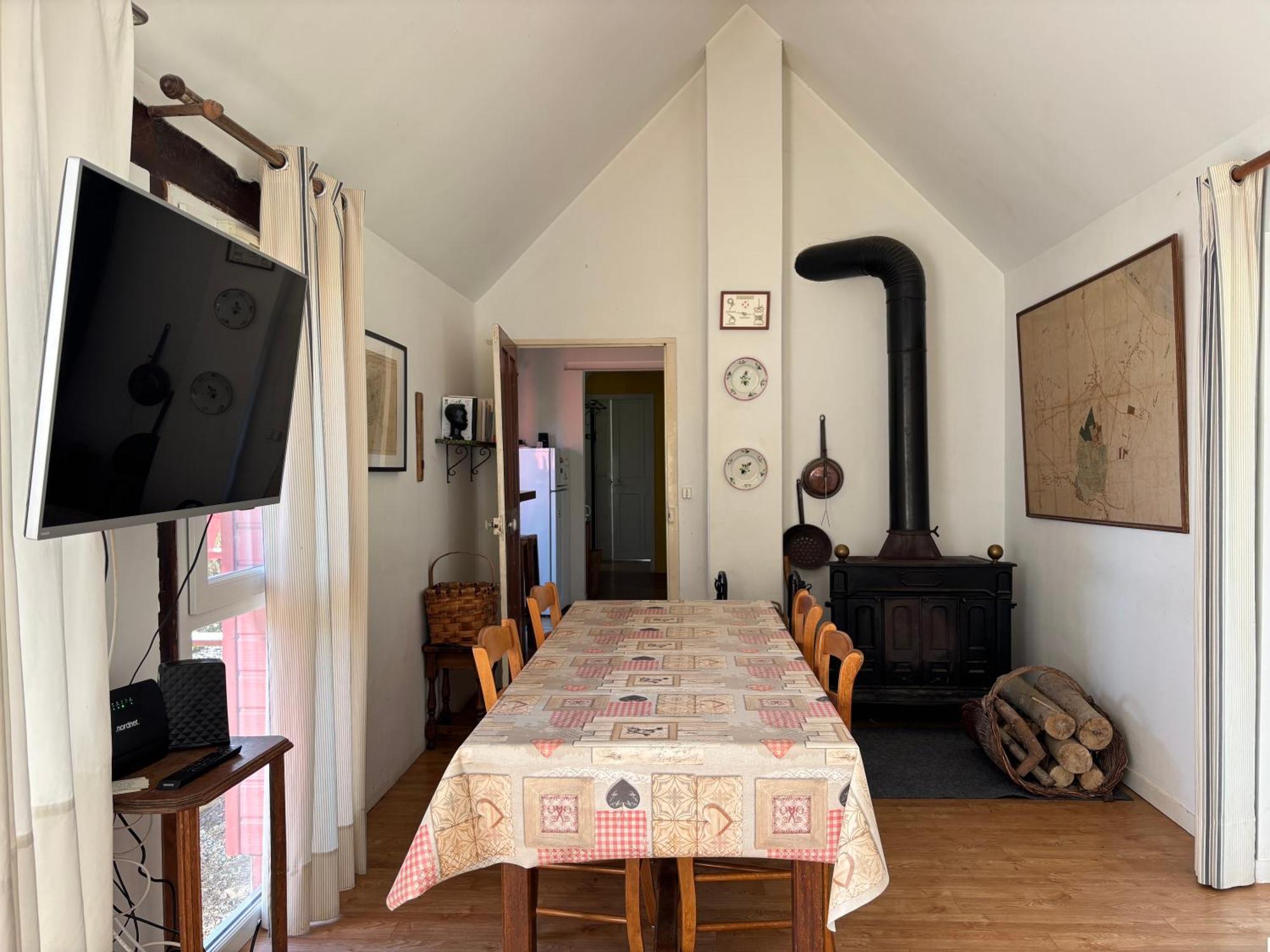 Maison De Campagne Lumineuse Spacieuse Dans Impasse Au Calme A Proximite D'Un Chateau Deux Verandas Grand Jardin Cabane Pour Velos, Pres Port En Bessin Et Bayeux, Proche Plages Du Debarquement Commes Exteriér fotografie