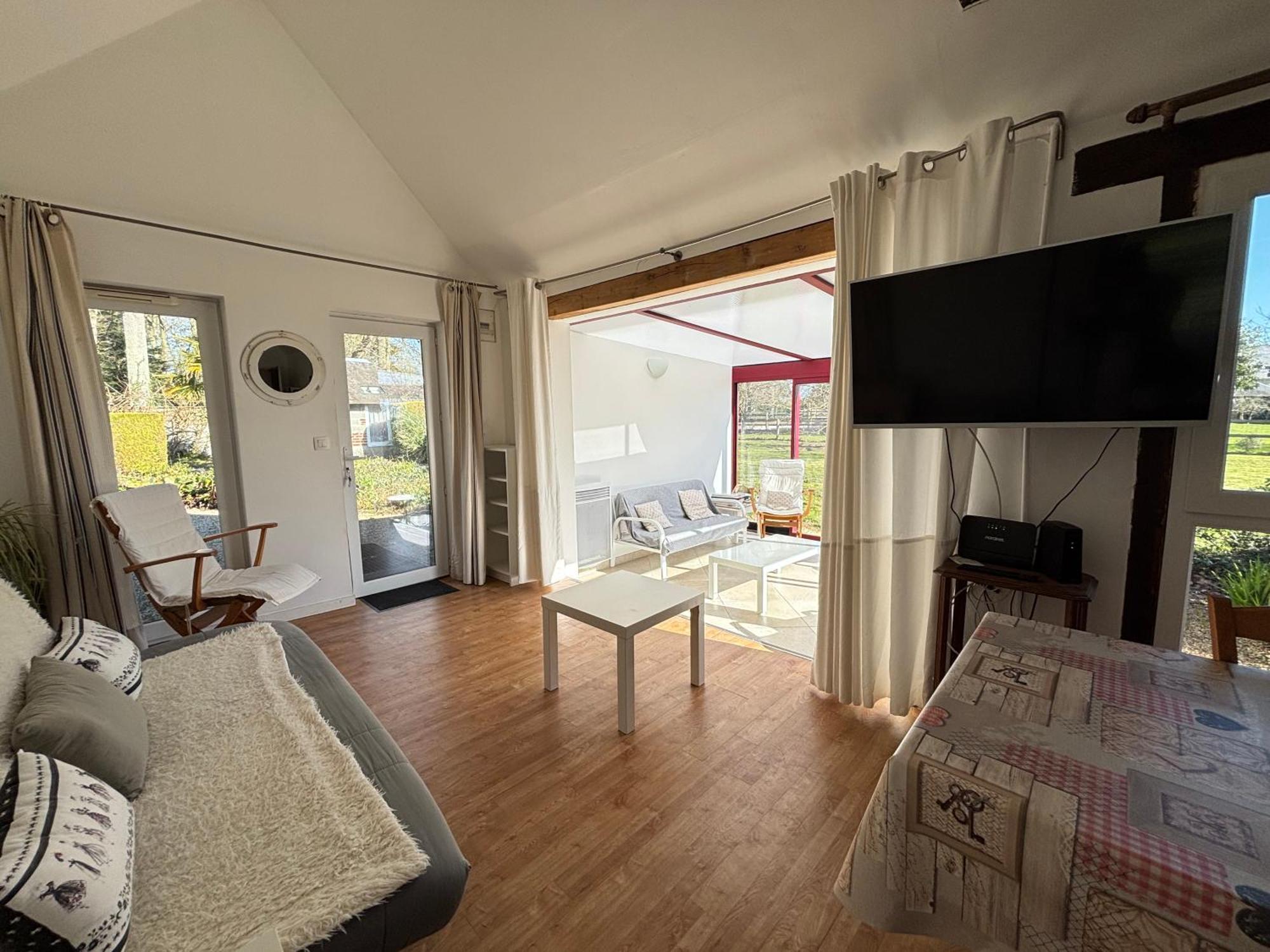 Maison De Campagne Lumineuse Spacieuse Dans Impasse Au Calme A Proximite D'Un Chateau Deux Verandas Grand Jardin Cabane Pour Velos, Pres Port En Bessin Et Bayeux, Proche Plages Du Debarquement Commes Exteriér fotografie