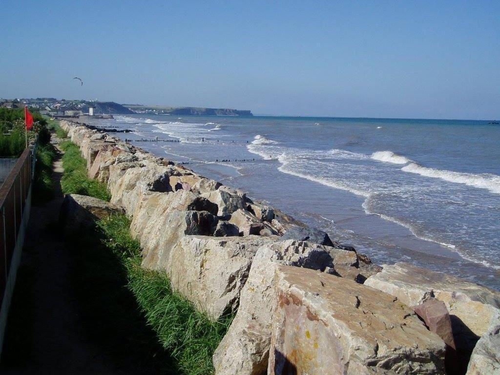 Maison De Campagne Lumineuse Spacieuse Dans Impasse Au Calme A Proximite D'Un Chateau Deux Verandas Grand Jardin Cabane Pour Velos, Pres Port En Bessin Et Bayeux, Proche Plages Du Debarquement Commes Exteriér fotografie